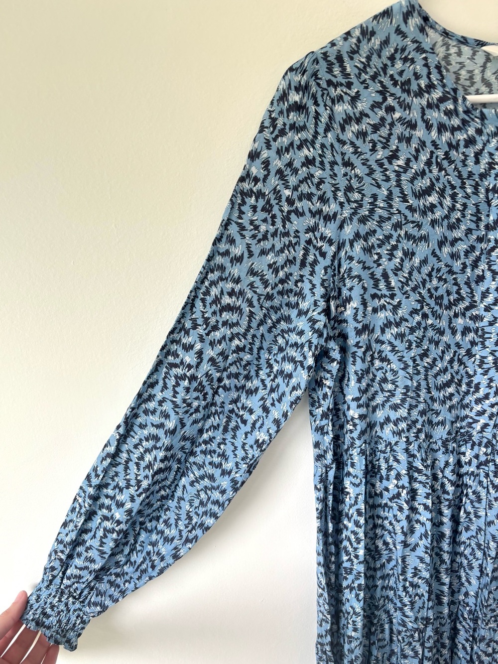 Zara The Angel Dress Blue Abstract Tiered Midi Dress Long Sleeves Flowy Boho - Picture 8 of 11